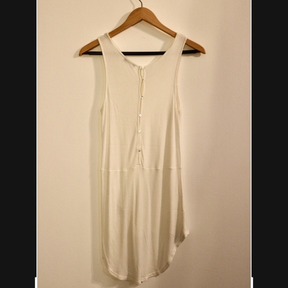 White Flowy Tank by Venus - Picture 2 of 3